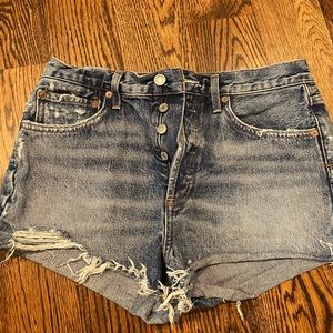 DISTRESSED AGOLDE HIGH WAISTED SHORTS